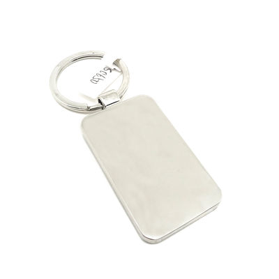 มี Steel Keychain Organizer ในรูปภาพ