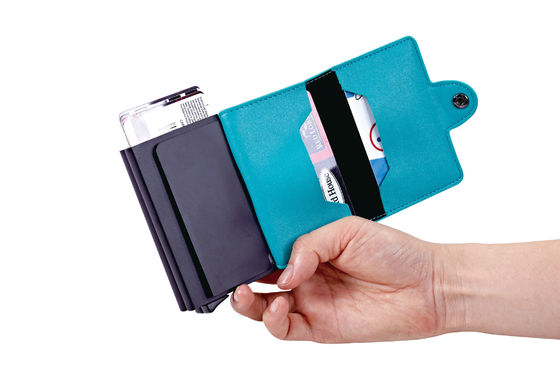 RFID แม็กเนตปิด ผู้ถือบัตรเครดิต Wallet รูปทรงสี่เหลี่ยมสําหรับโปรโมชั่นและของขวัญที่ระลึก